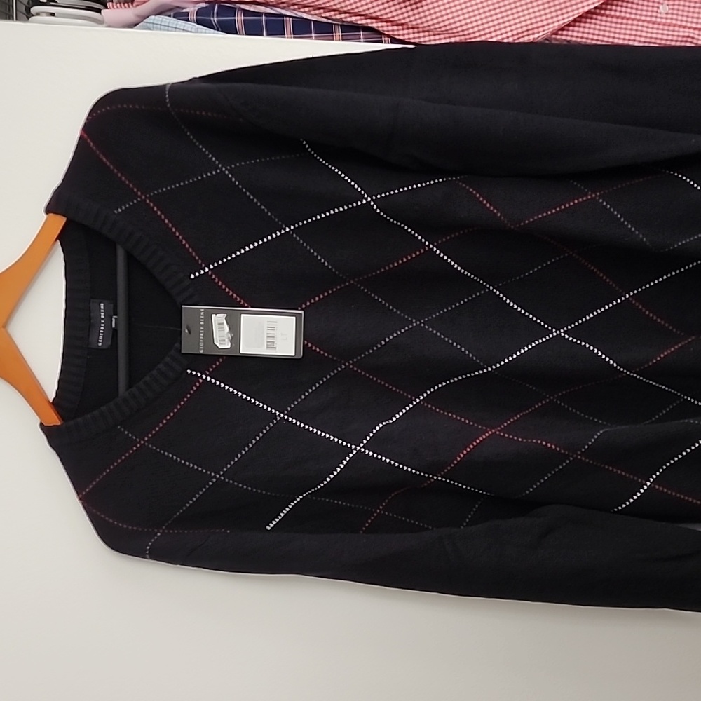 Geoffrey Beene vneck sweater black with plaid pattern